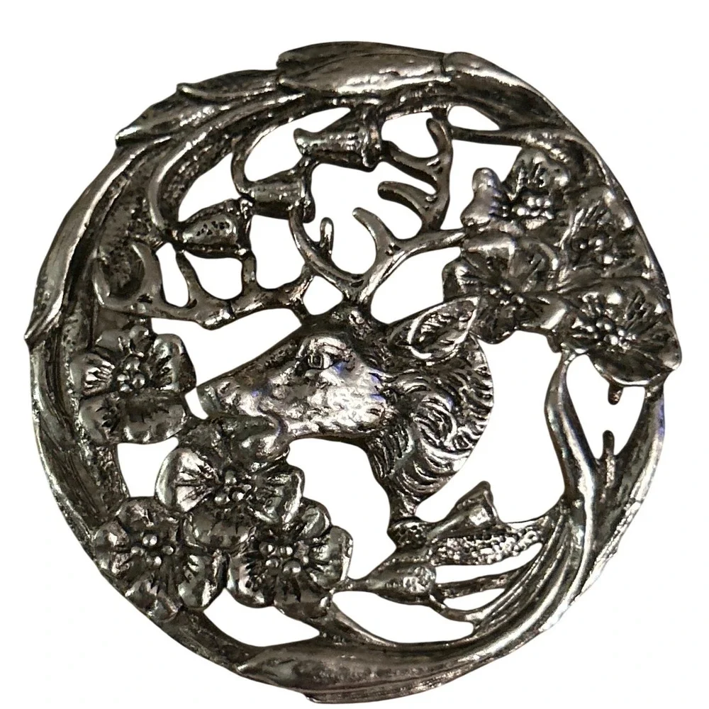 Vintage Coro Silver Tone Deer Stag Floral Round Openwork Brooch Pin‎ Signed